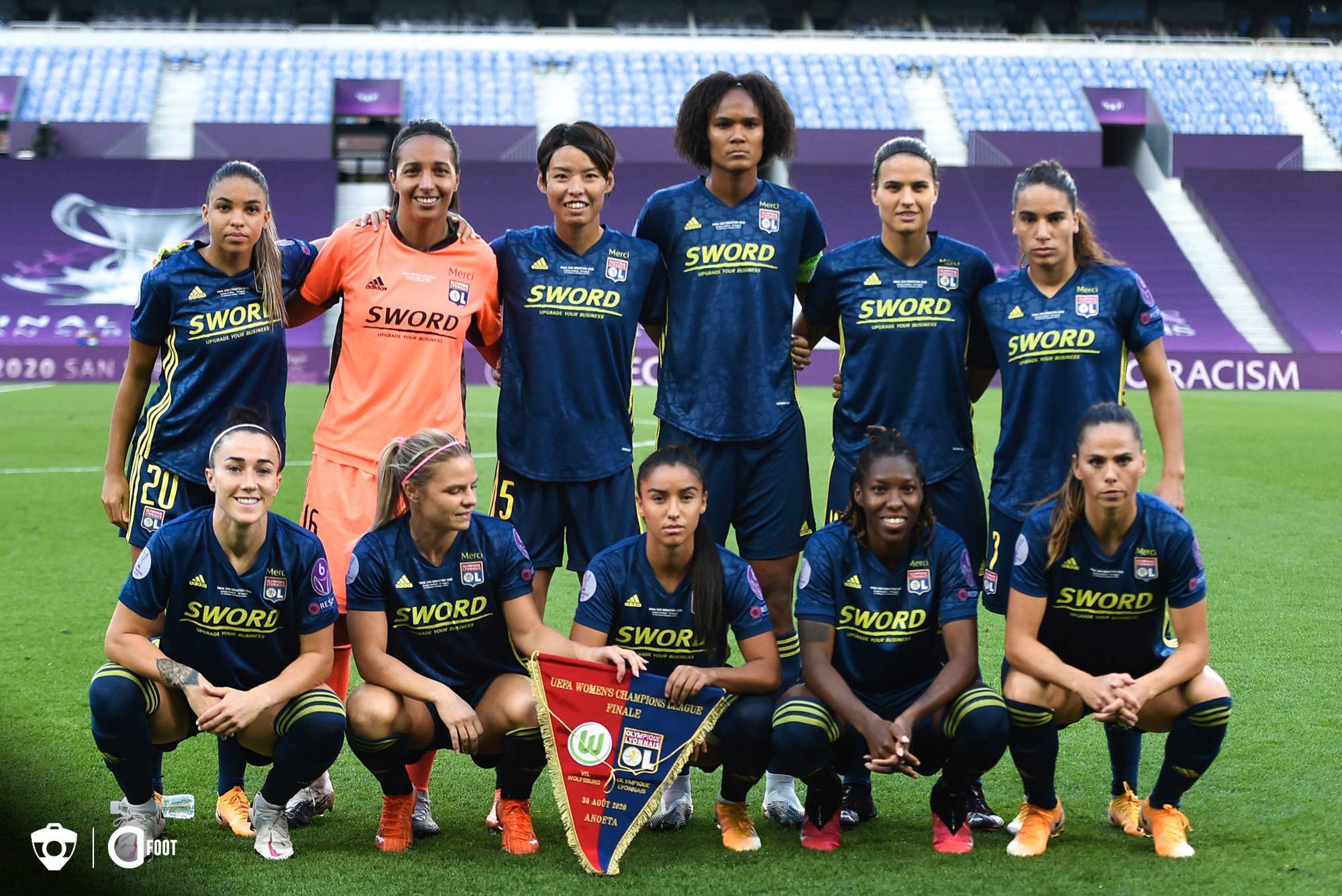 包含超级霸主夺冠又一东横西倒战绩的词条