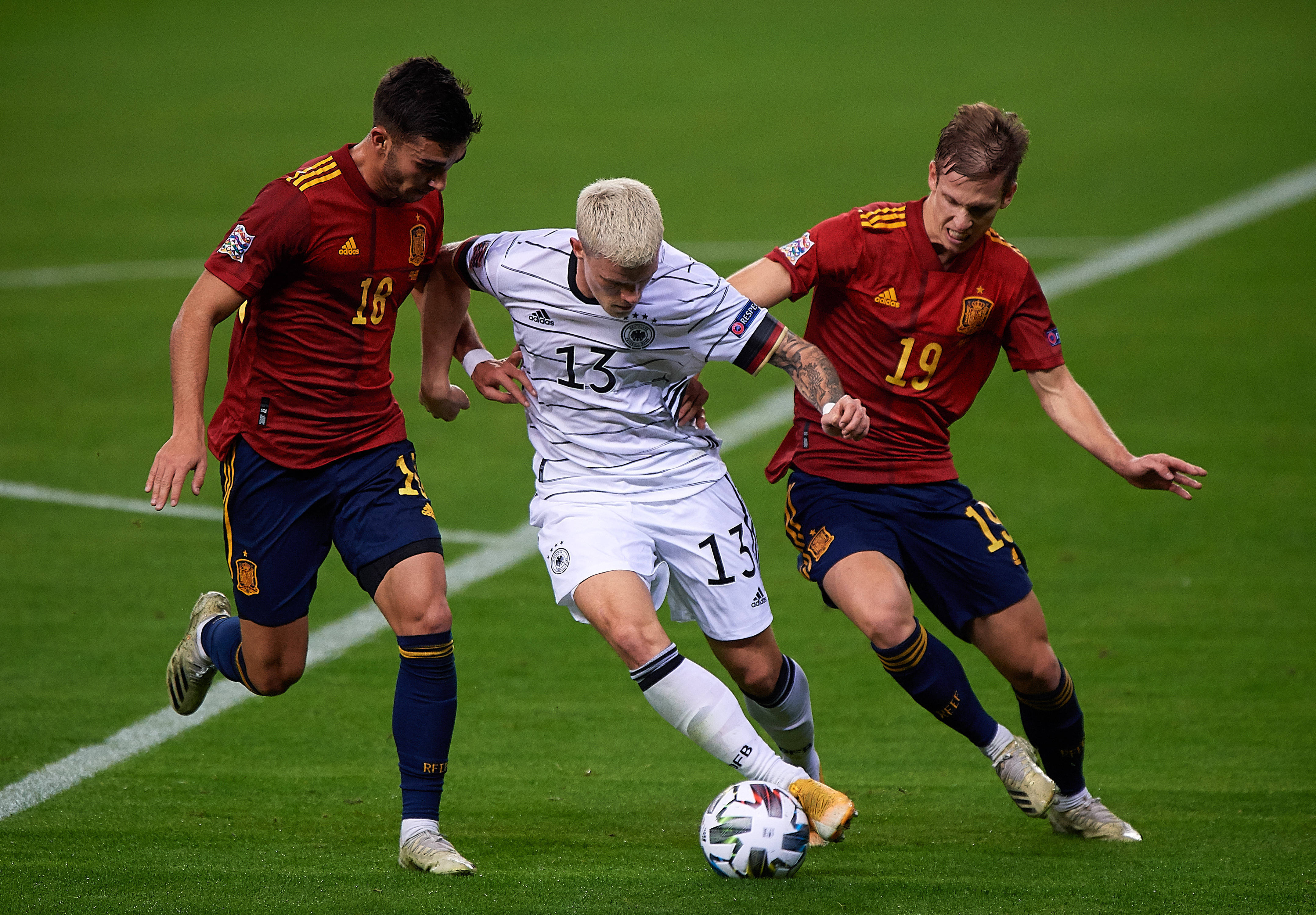 欧洲国家联赛悬念保持，球队实力较量激烈的简单介绍