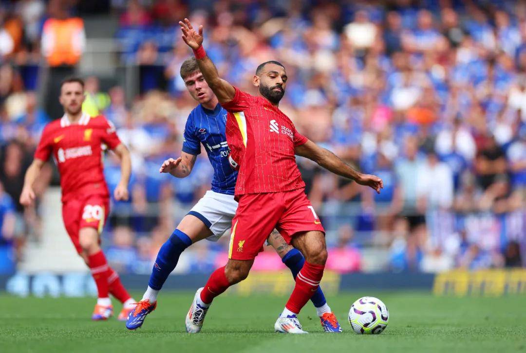 爱游戏-利物浦新赛季开门红，高兴的球迷哭了