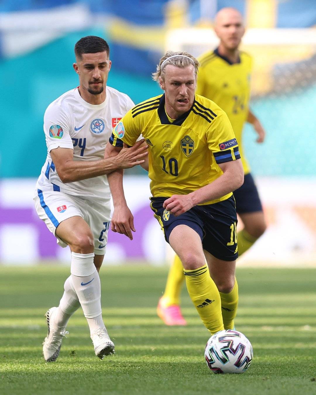 爱游戏下载-欧预赛乌克兰对阵斯洛伐克即将开战的简单介绍