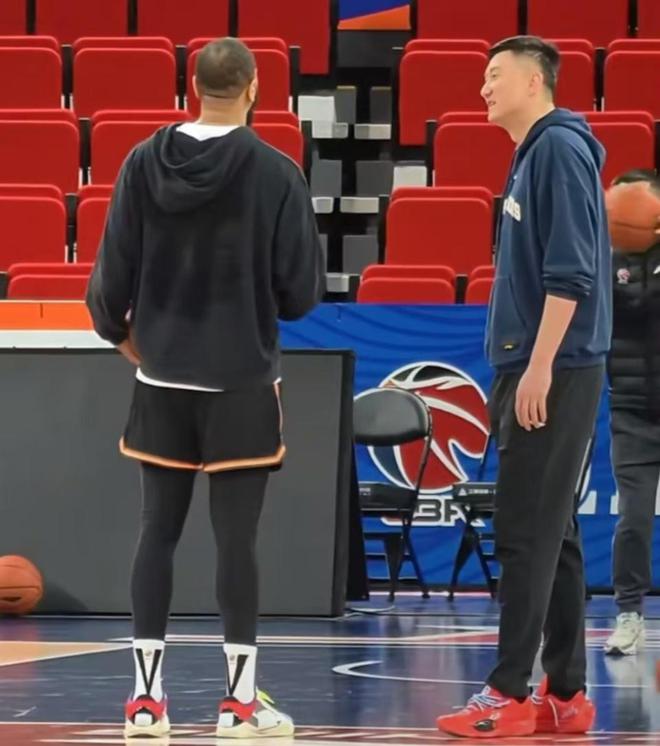 重磅对决！广东南部德比再次上演，气氛火爆