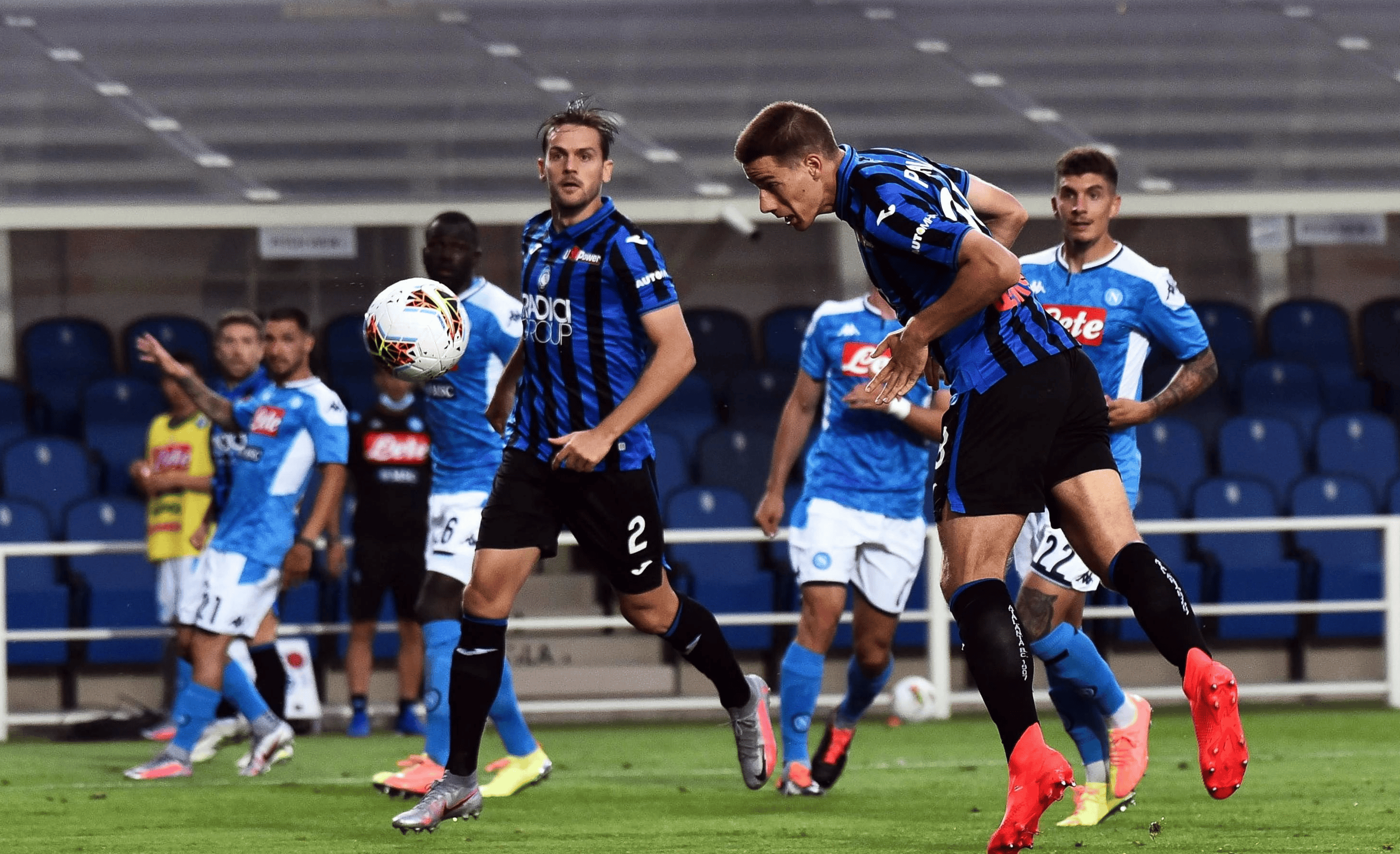 博洛尼亚队斗志昂扬，主场大捷，展现团队实力的简单介绍