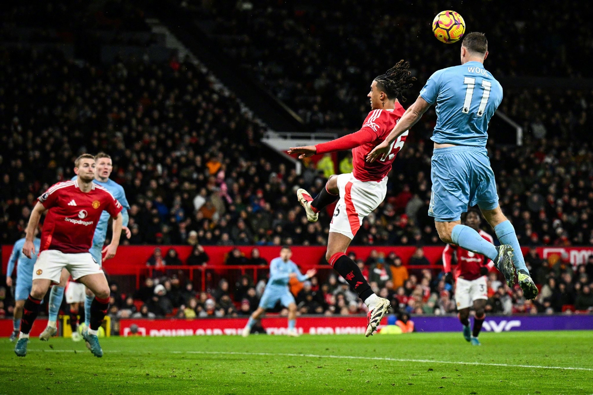 曼联客场惨败，球队连续遭遇失利