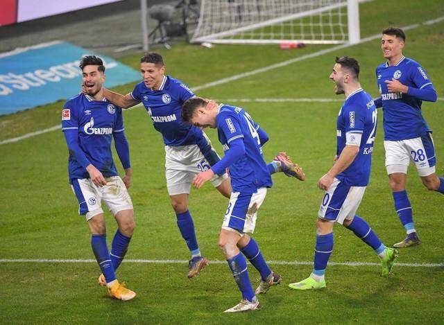 爱游戏大厅-沙尔克将在客场挑战多特蒙德，全力以赴