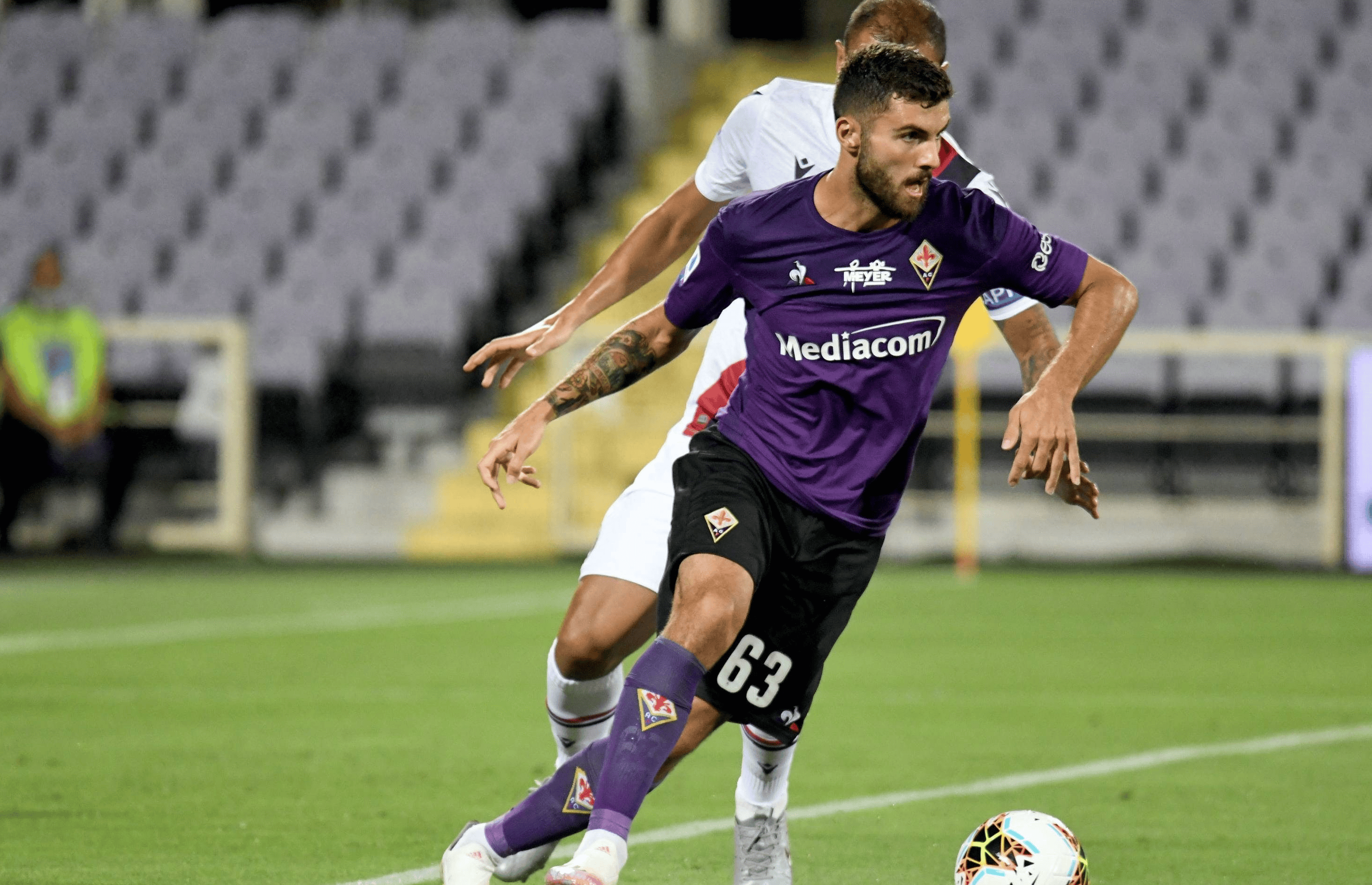 爱游戏入口-佛罗伦萨客场逆袭，赢得重要三分