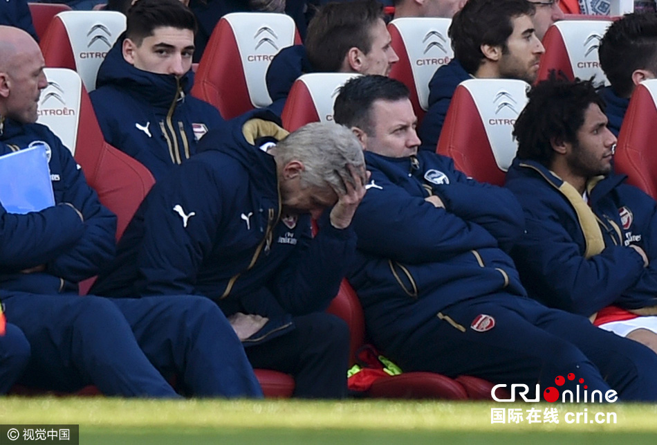 阿森纳客场抢分，厄齐尔助攻有致，枪手傲视群雄的简单介绍