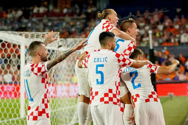 荷兰被克罗地亚淘汰，无缘欧国联半决赛