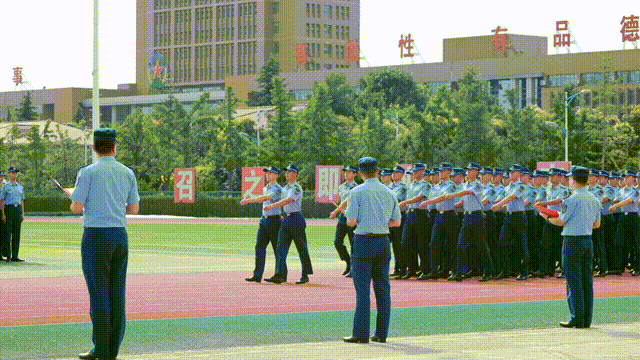 包含改写为:联赛再掀浪潮,球队士气高涨的词条 包含改写为:联赛再掀浪潮,球队士气高涨的词条