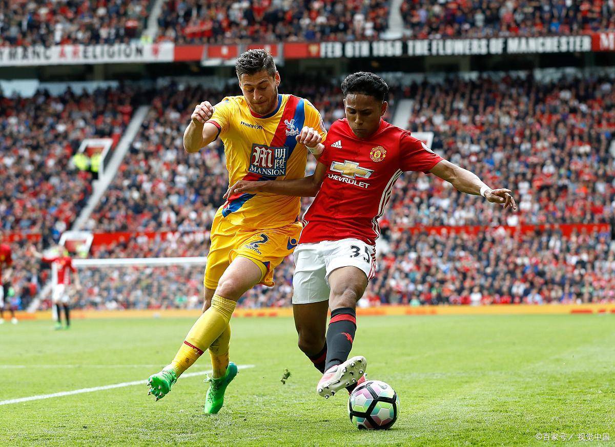 关于多特蒙德险胜热刺，梅西帽子戏法中超的信息