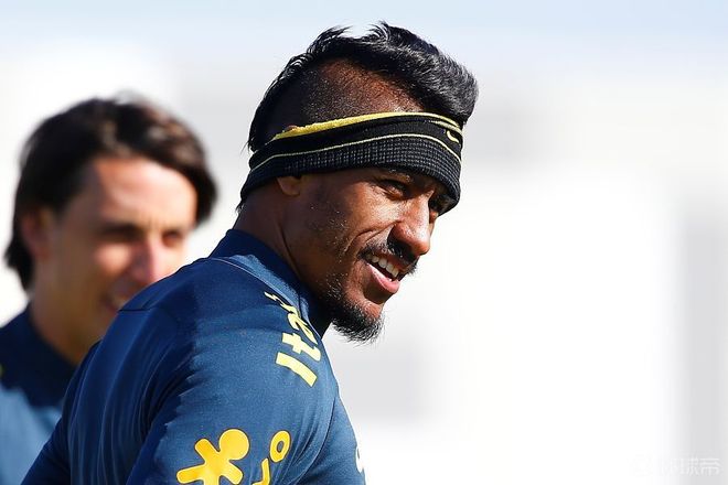 爱游戏娱乐-罗马大胜对手，积分榜上争上游