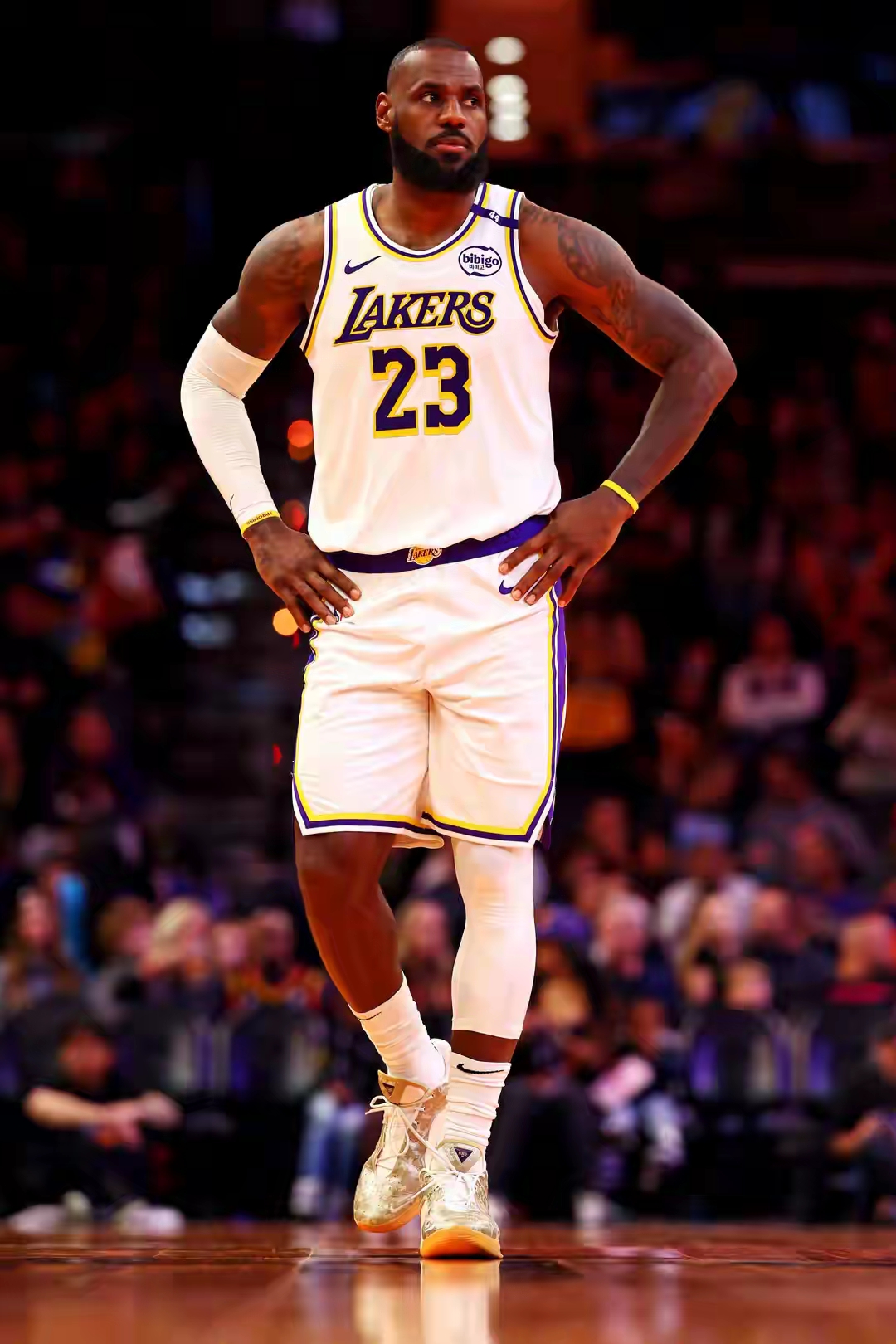 湖人惨败活塞,詹姆斯生涯最低得分 湖人惨败活塞,詹姆斯生涯最低得分