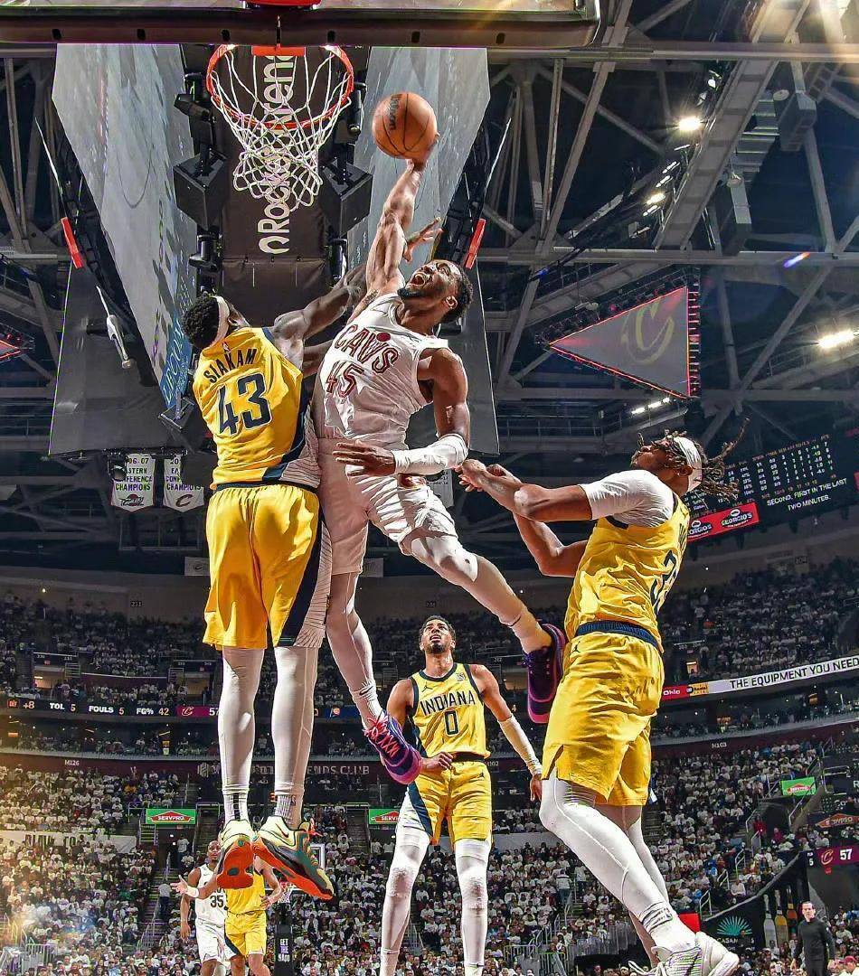 爱游戏娱乐-爵士双杀国王，米切尔再砍30+的简单介绍