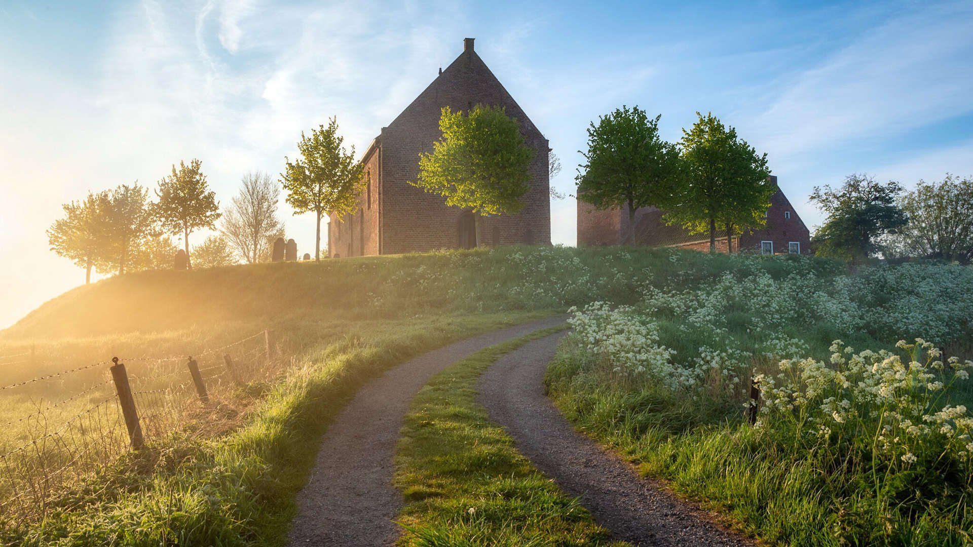 爱游戏-疯狂周六！双线狂飙，雷霆血拼与意甲乔治共谱热血战歌